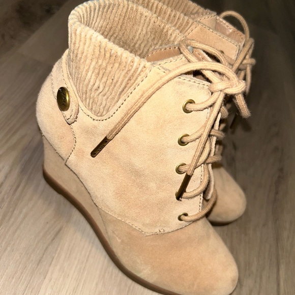 Michael Kors Tan Lace Up Boots with Suede and Wedge Heel - Picture 1 of 8